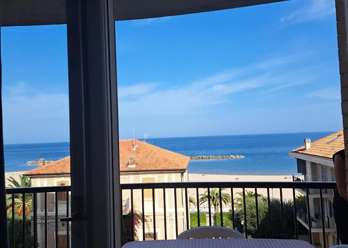 Bellavista Fronte Mare Apartment *